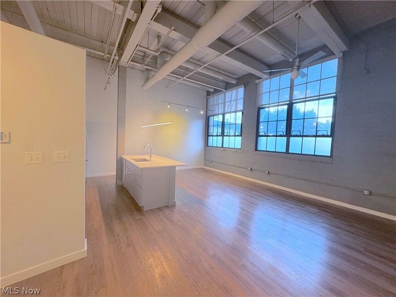 1587 E 31st Street , Unit 124, Cleveland, OH 44114 Photo 5