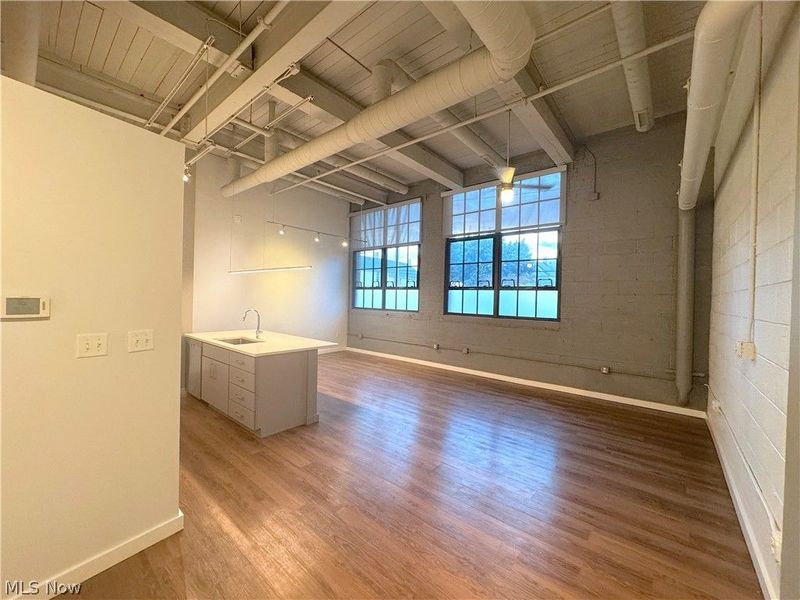 1587 E 31st Street , Unit 124, Cleveland, OH 44114 Photo 6