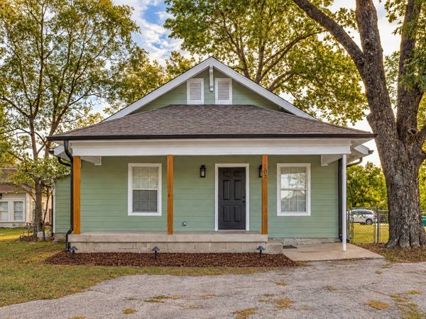 107 E Jackson Avenue S, Sapulpa, OK 74066