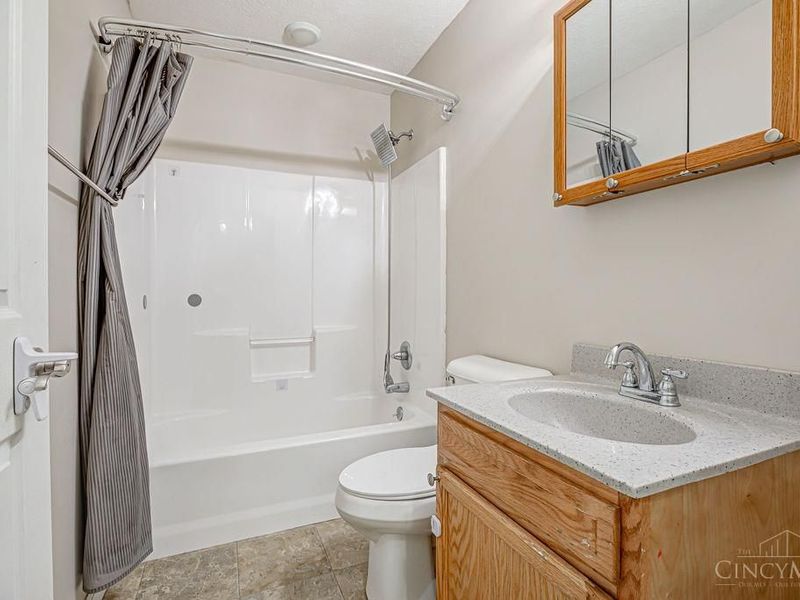 271 Lakengren Drive, Lakengren, OH 45320 Photo 17