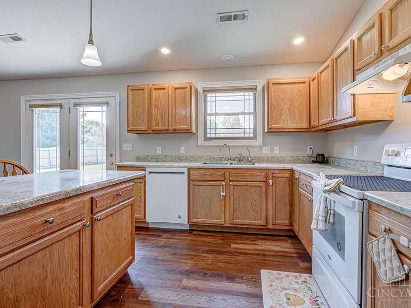 271 Lakengren Drive, Lakengren, OH 45320 Photo 8