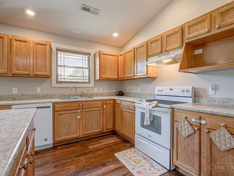 271 Lakengren Drive, Lakengren, OH 45320 Photo 9