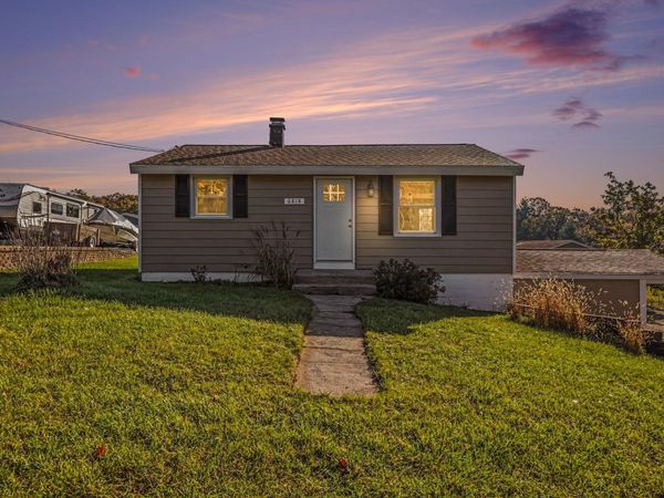 6818 Belmont Avenue NE, Belmont, MI 49306