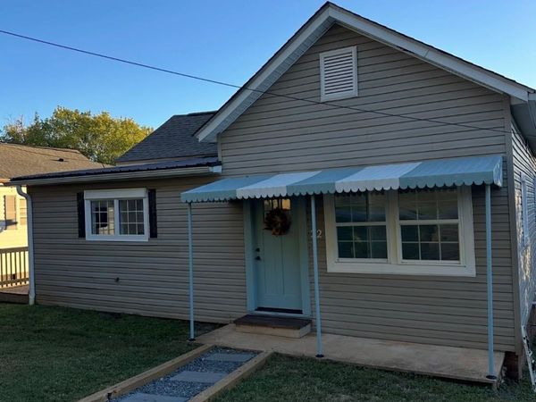 22 Midway Street , Granite Falls, NC 28630