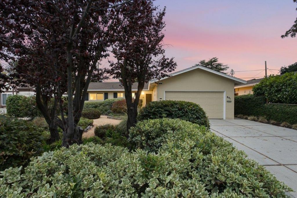 841 Ilima Court, Palo Alto, CA 94306 Main Photo