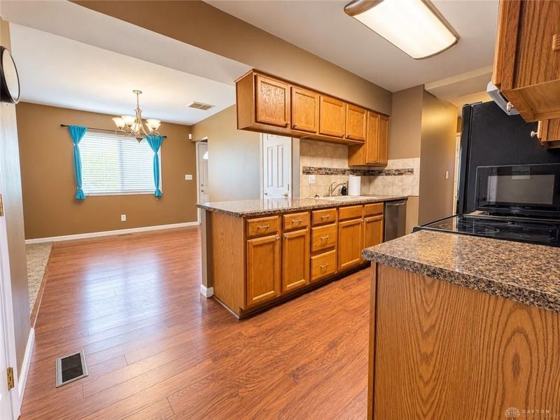 1026 Merrywood Drive, Englewood, OH 45322 Photo 5
