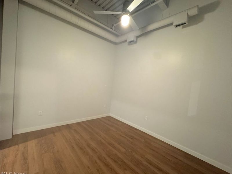 1587 E 31st Street , Unit 121, Cleveland, OH 44114 Photo 4