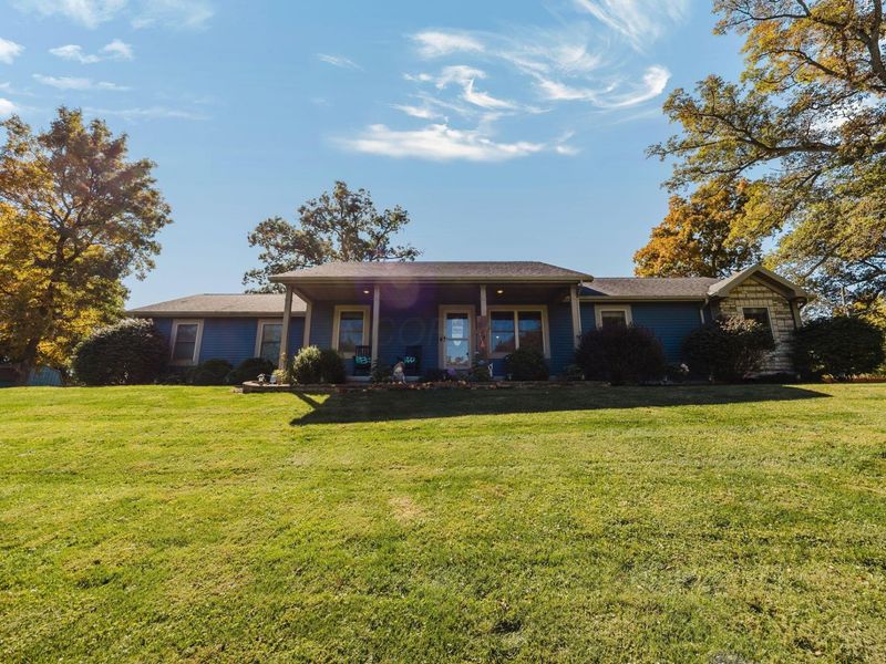 2535 Pullins Woods Drive, Urbana, OH 43078 Photo 2