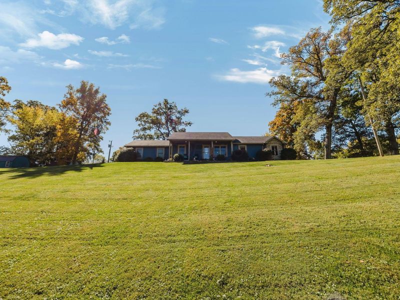 2535 Pullins Woods Drive, Urbana, OH 43078 Photo 3