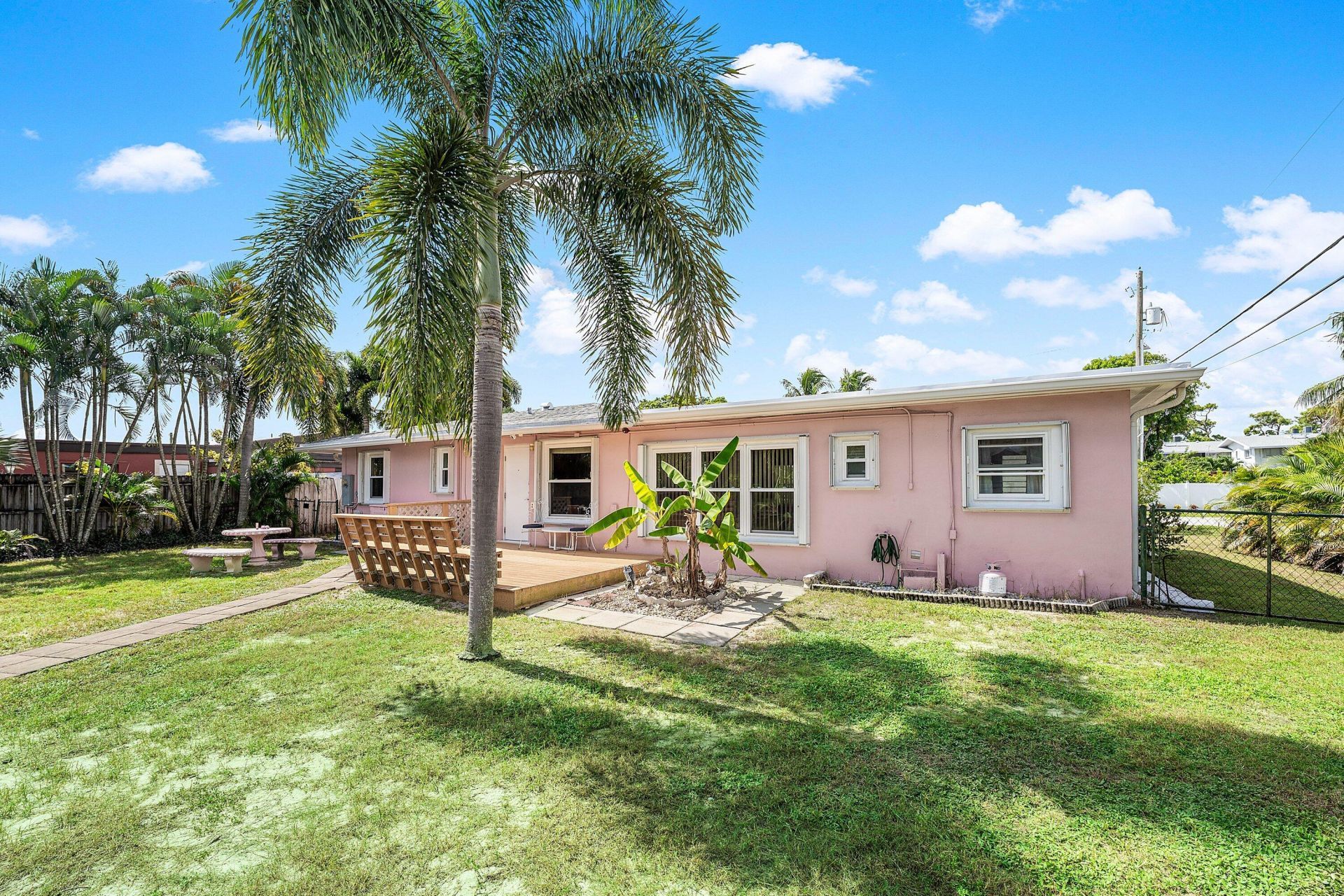 418 Virginia Drive, Lake Worth Beach, FL 33461 Photo