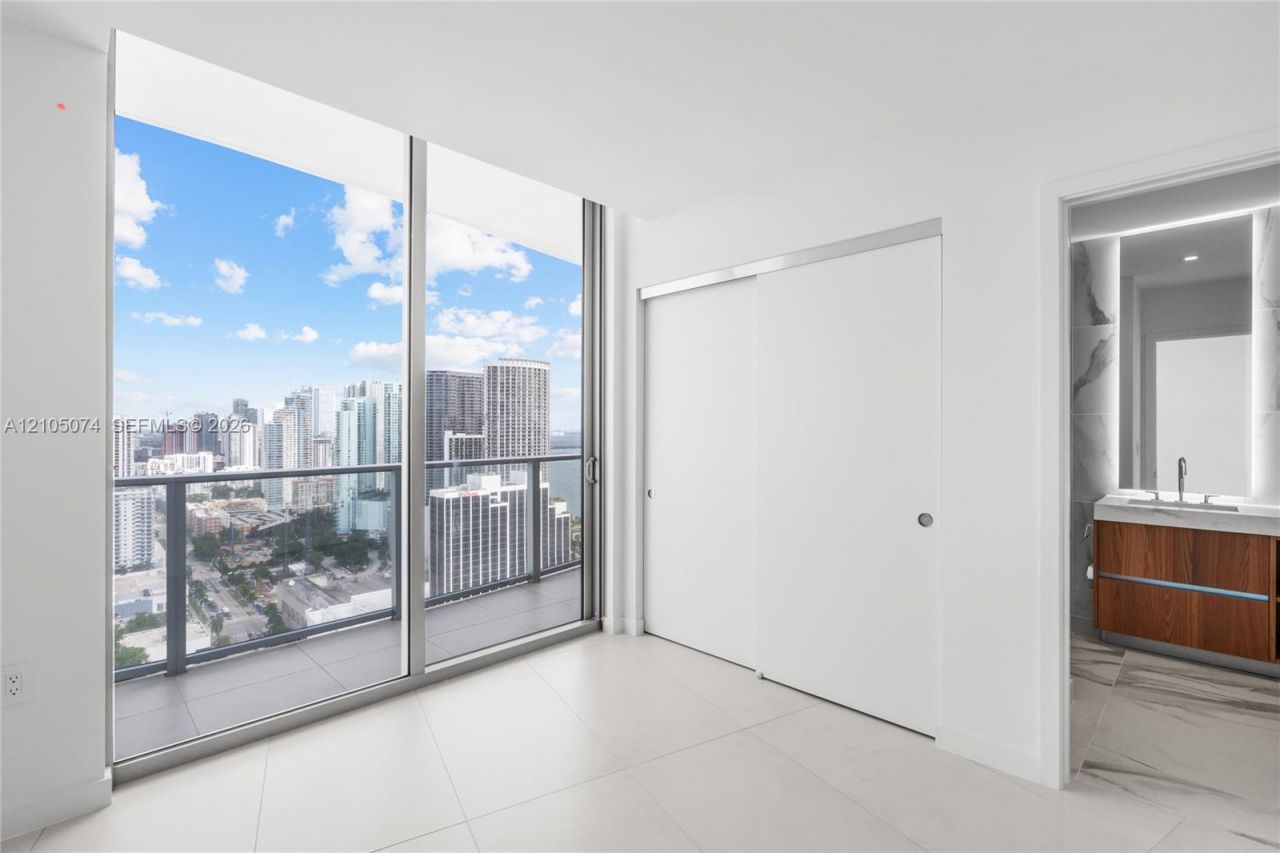 1400 Biscayne Blvd , Unit 3407, Miami, FL 33132 Photo
