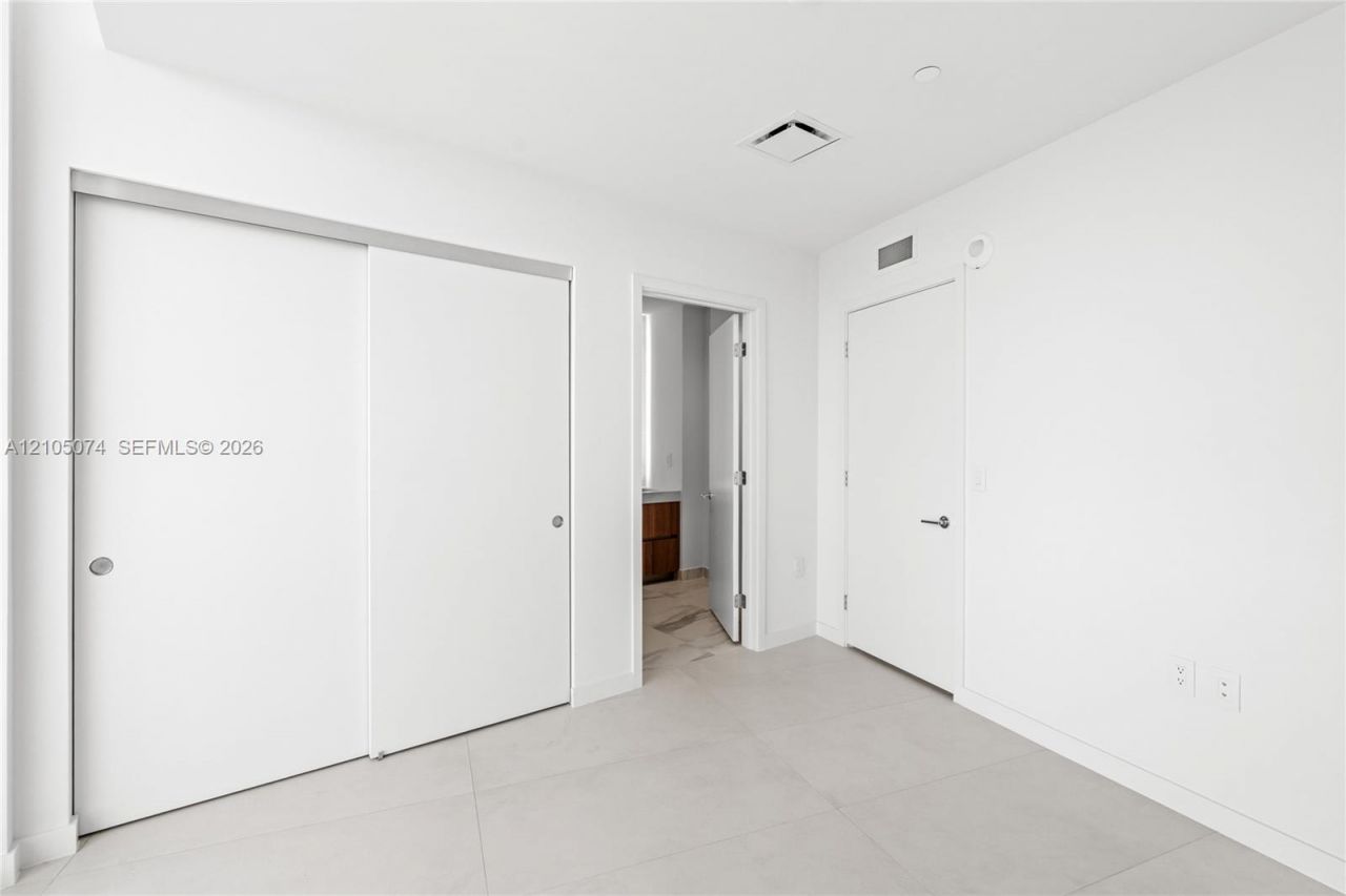 1400 Biscayne Blvd , Unit 3407, Miami, FL 33132 Photo
