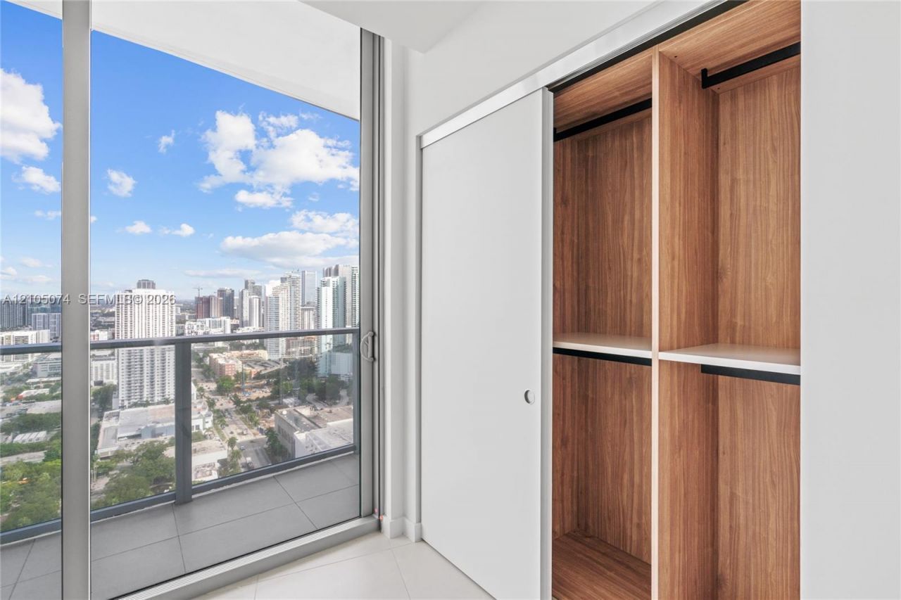 1400 Biscayne Blvd , Unit 3407, Miami, FL 33132 Photo