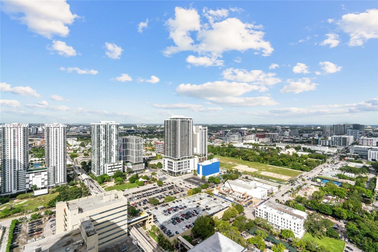 1400 Biscayne Blvd , Unit 3407, Miami, FL 33132 Photo