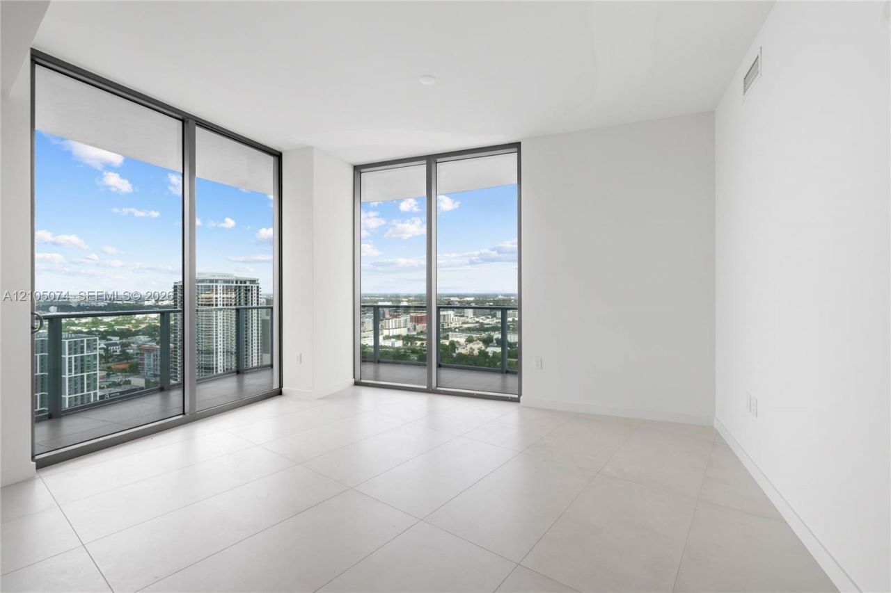 1400 Biscayne Blvd , Unit 3407, Miami, FL 33132 Photo