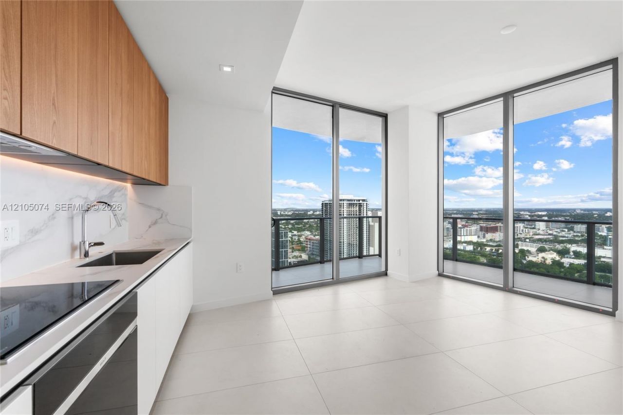 1400 Biscayne Blvd , Unit 3407, Miami, FL 33132 Photo