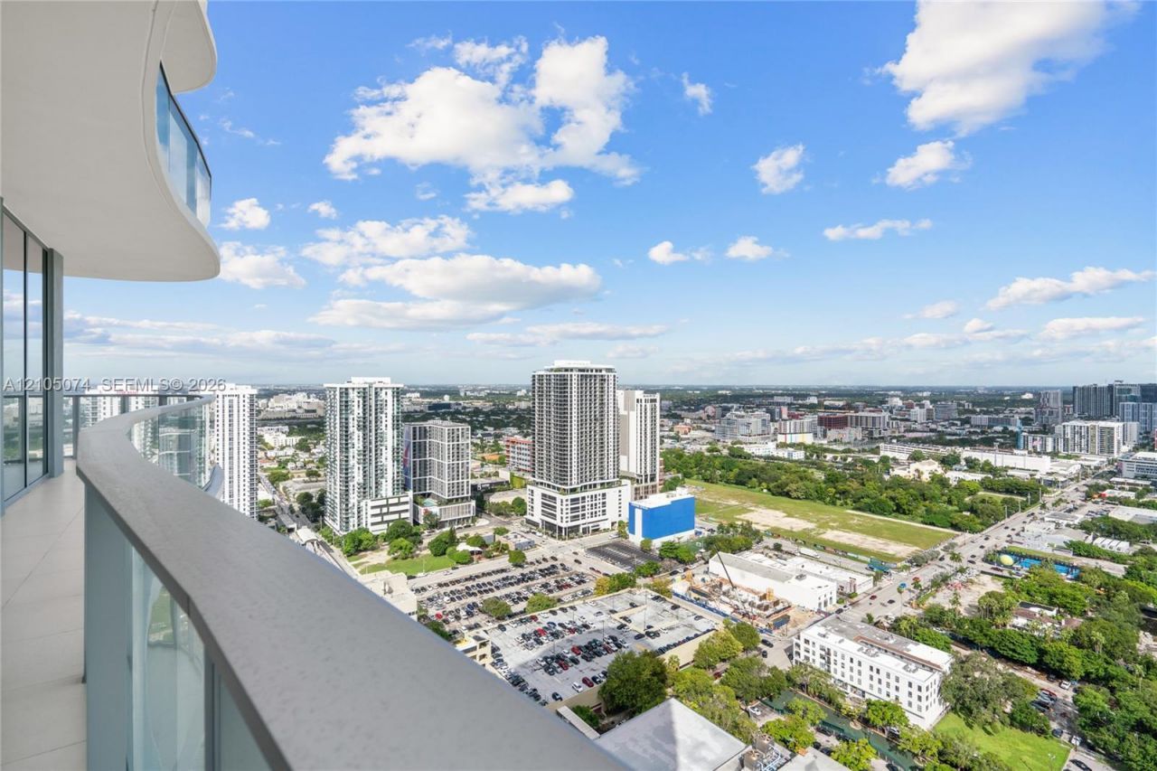 1400 Biscayne Blvd , Unit 3407, Miami, FL 33132 Photo