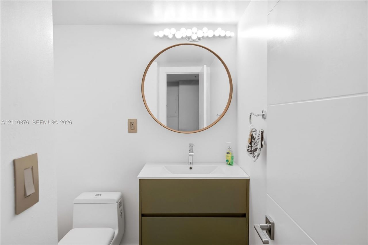 19380 Collins Ave , Unit 1219, Sunny Isles Beach, FL 33160 Photo