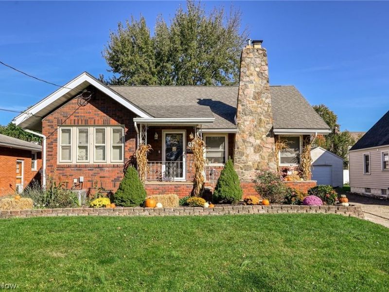 339 E Ford Avenue, Barberton, OH 44203 Photo 1