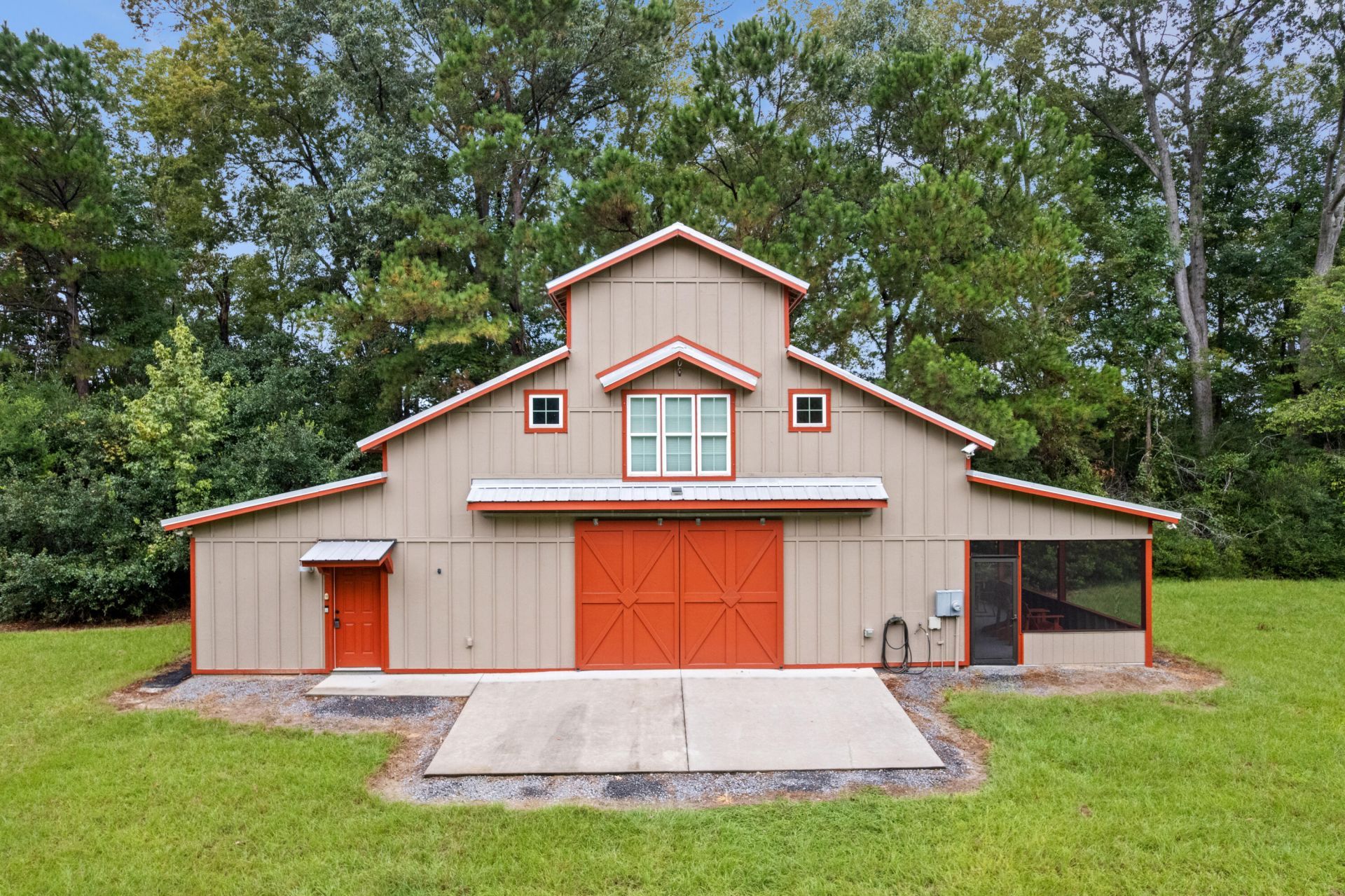 7721 Toogoodoo Road Photo 4
