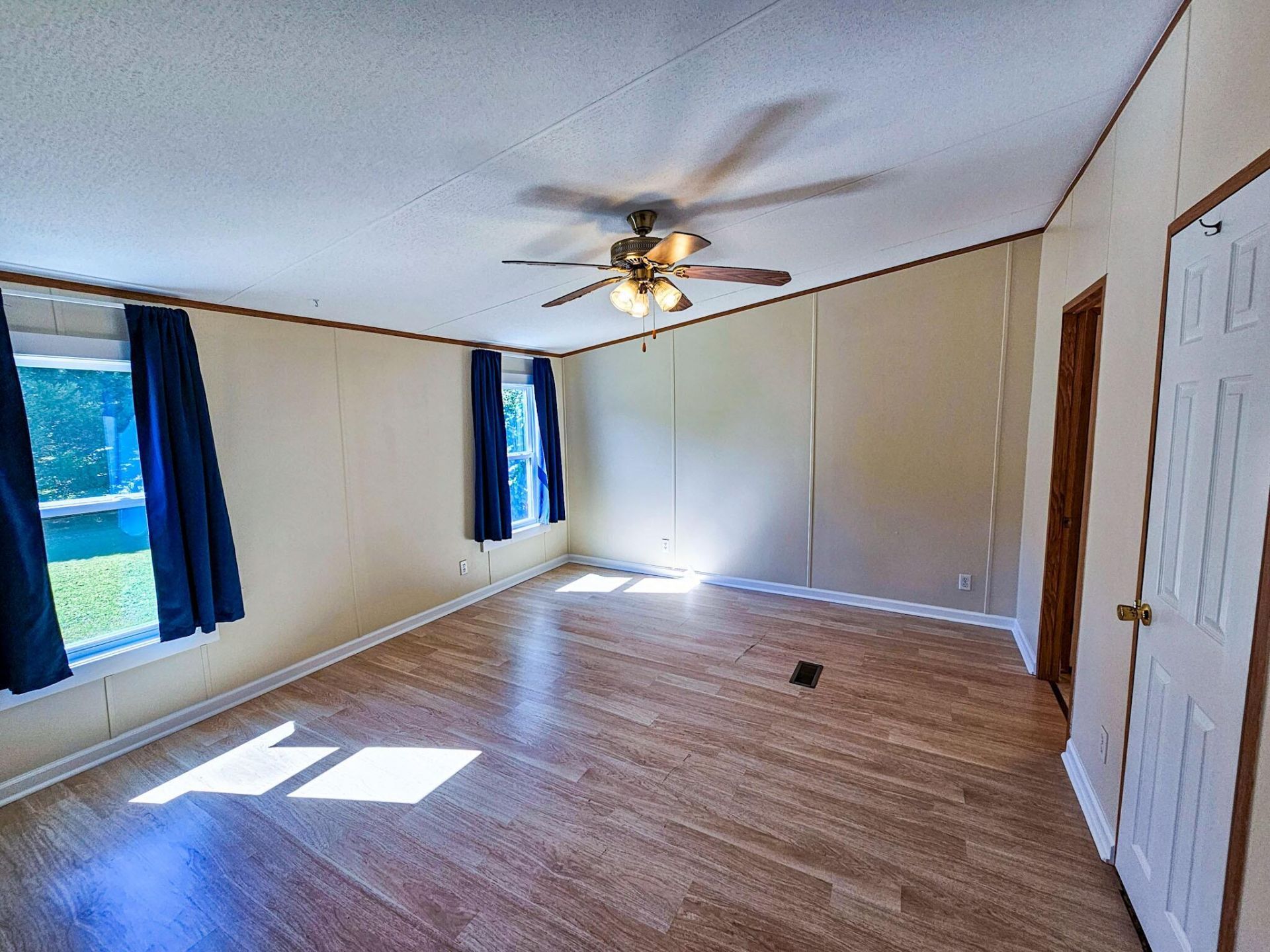 817 Catawba Hill Court Photo 16