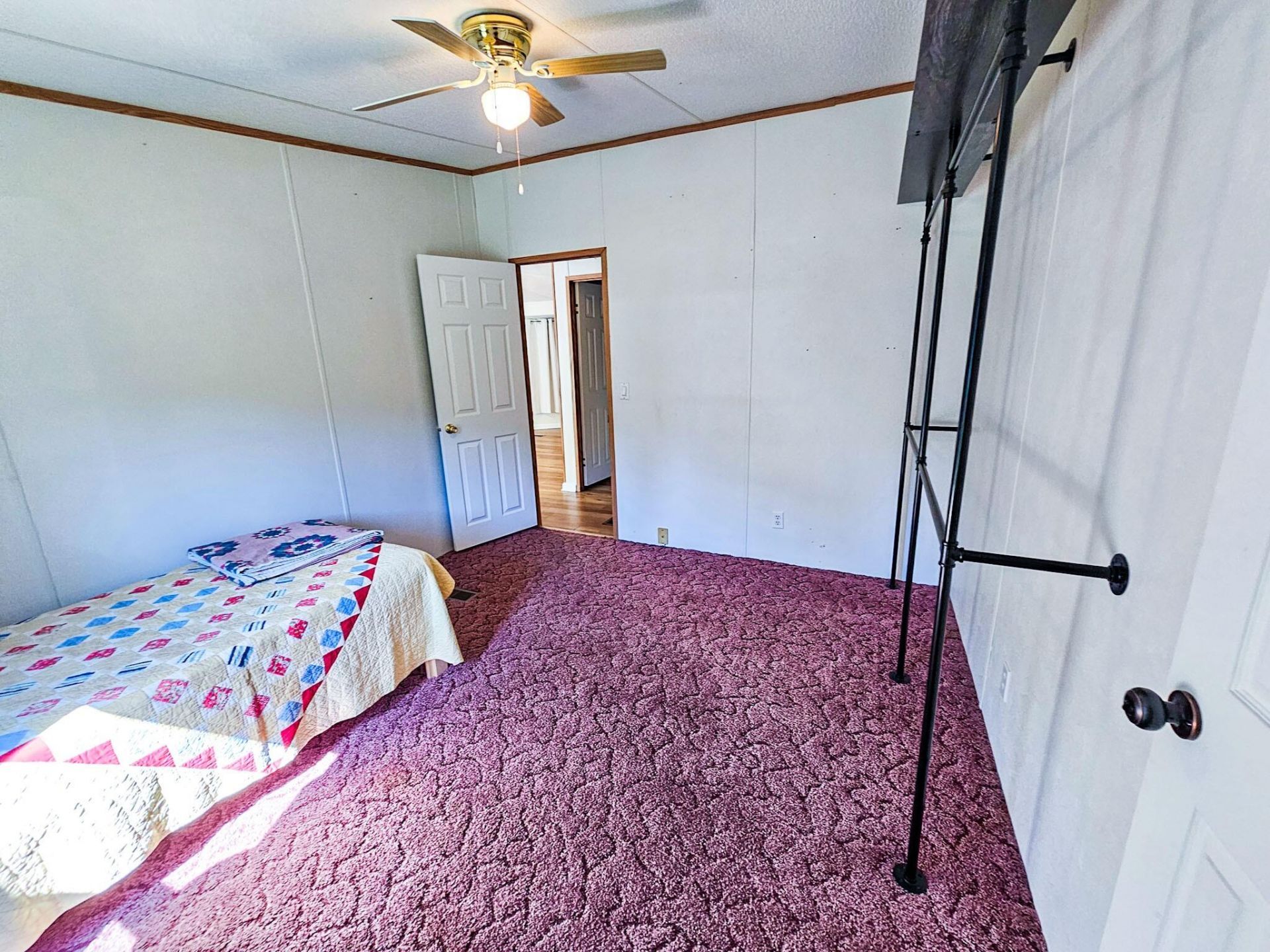 817 Catawba Hill Court Photo 28