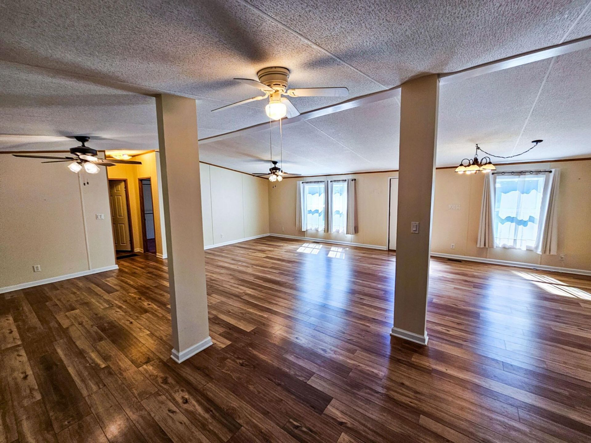 817 Catawba Hill Court Photo 4