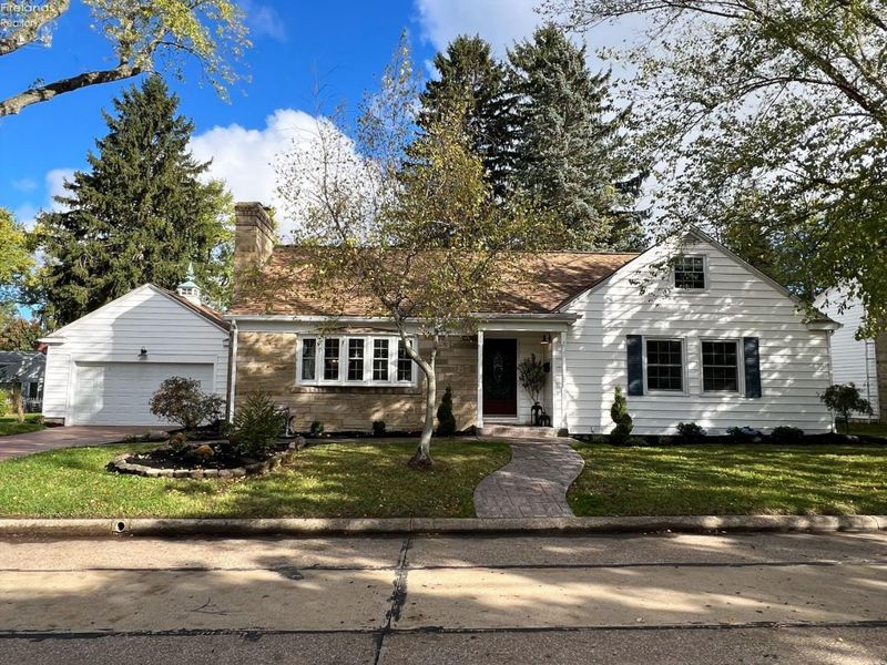 817 Seneca Avenue, Huron, OH 44839 Photo 1