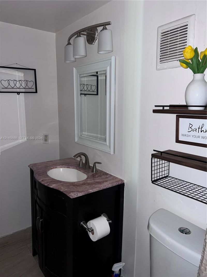 7101 Miami Lakes Dr, Unit Q12, Miami Lakes, FL 33014 Photo