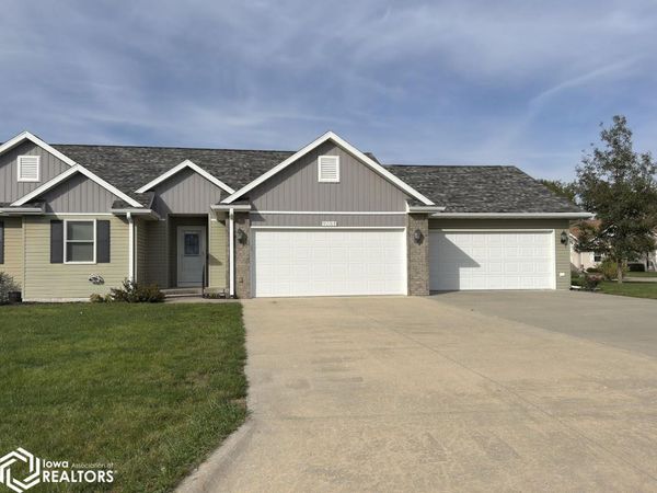 910 Bluegrass Drive, Unit A, Corning, IA 50841