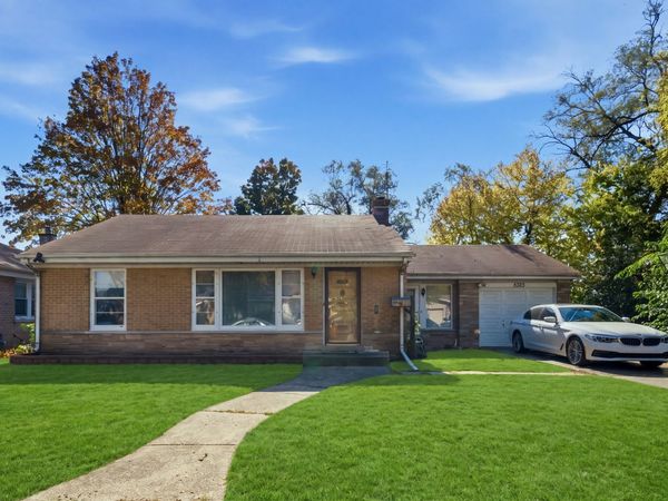 5323 Enfield Avenue , Skokie, IL 60077