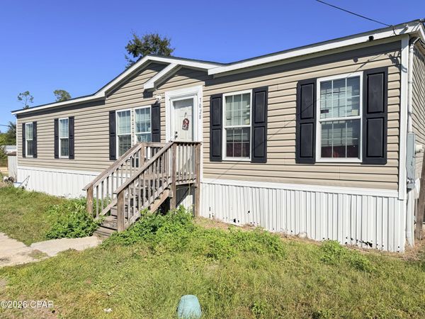 7028 Clayton Road , Youngstown, FL 32466