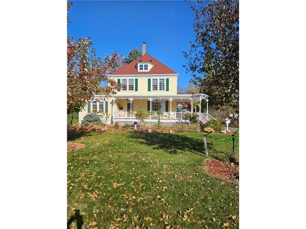 367 W 1st Street, New Richmond, WI 54017