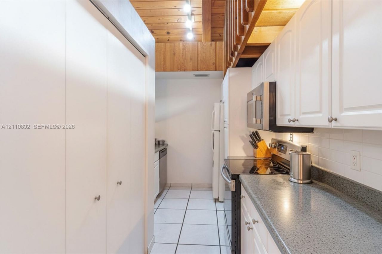497 N University Dr, Unit 2-7, Plantation, FL 33324 Photo