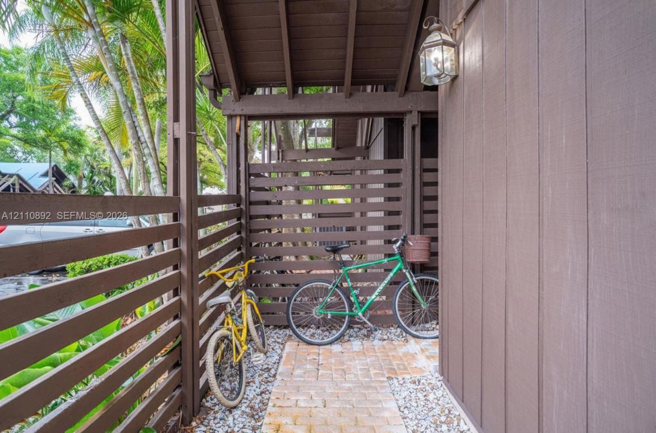 497 N University Dr, Unit 2-7, Plantation, FL 33324 Photo