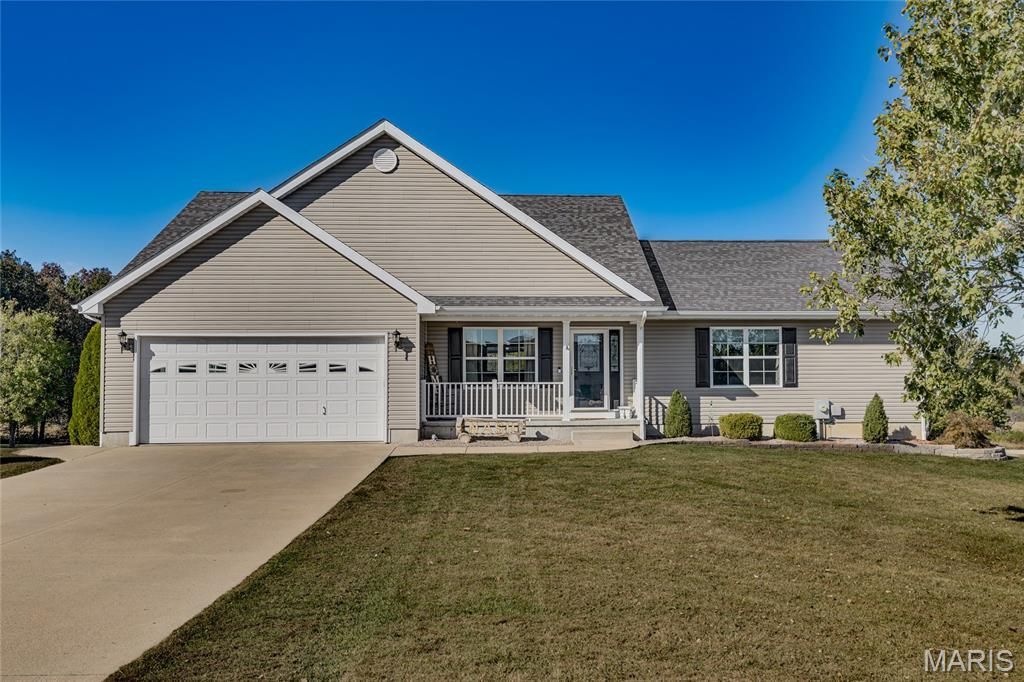 304 Ridgewood Court, Farmington, MO 63640 Main Photo