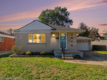 4324 Myron Avenue, Wayne, Mi 48184