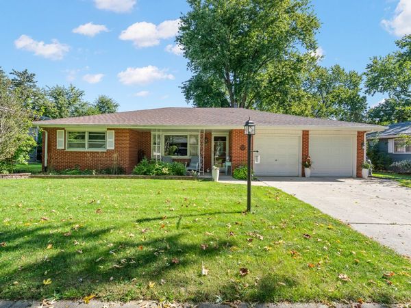 1326 Park Drive , Montgomery, IL 60538