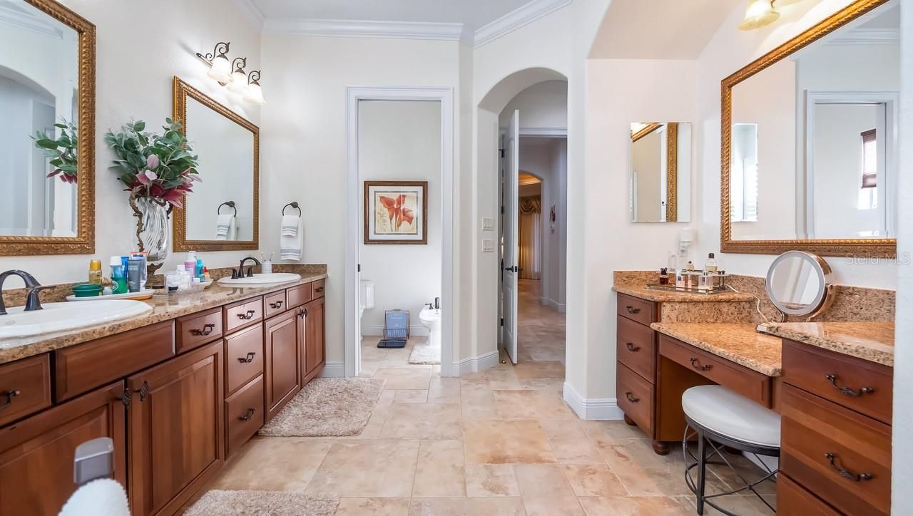 9524 San Fernando Court, Howey in the Hills, FL 34737 Photo