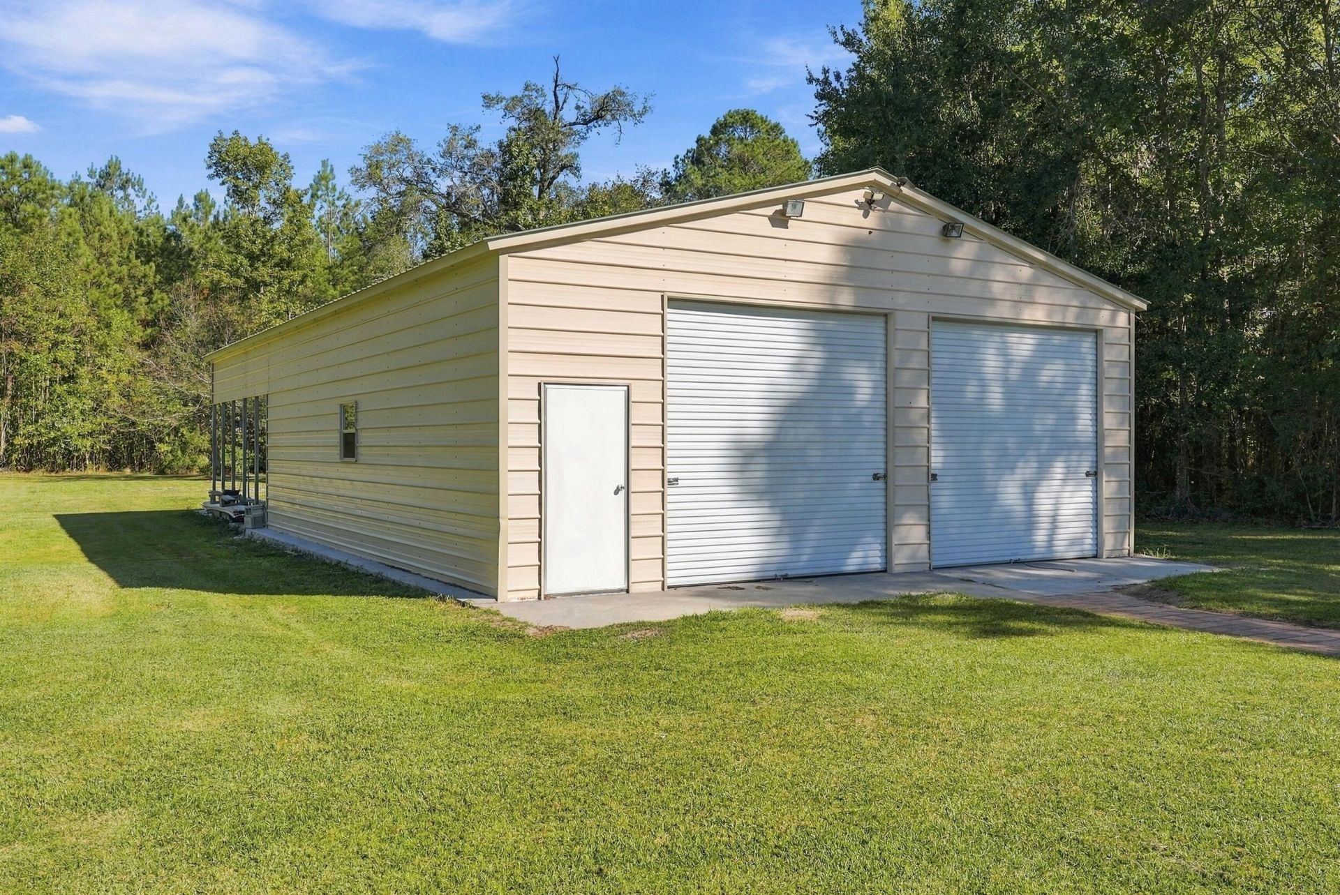 210 Knotty Oak Drive Photo 13