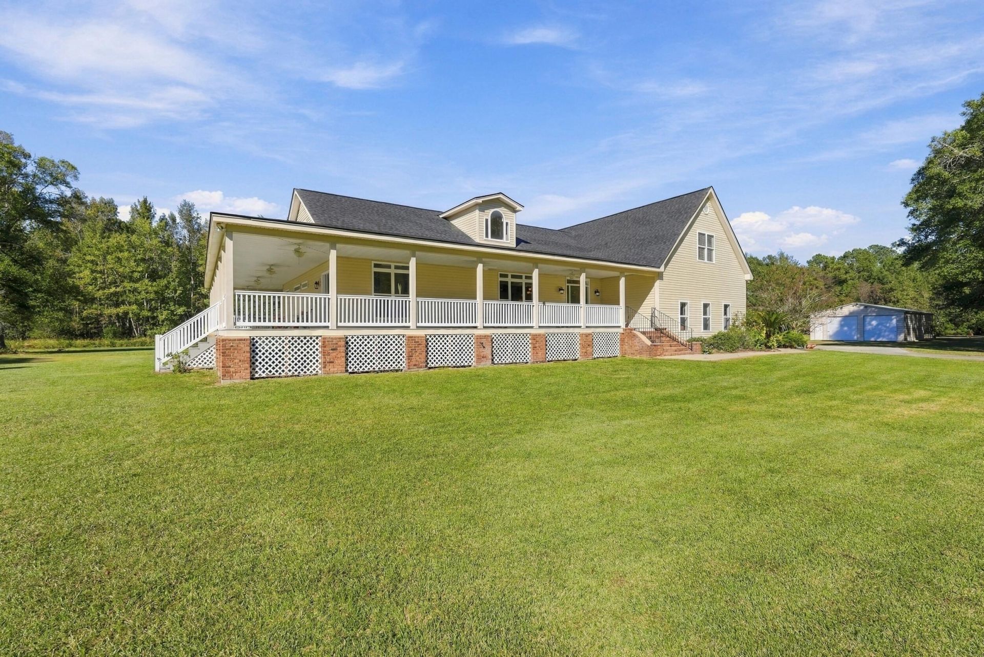 210 Knotty Oak Drive Photo 18