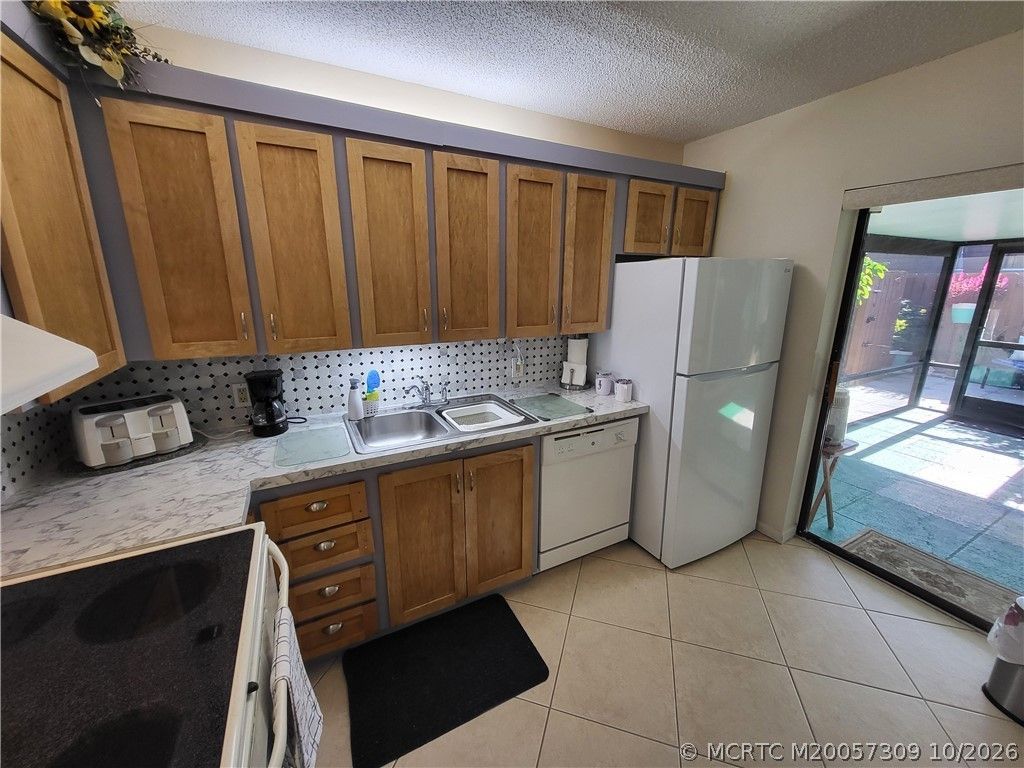 5937 SE Riverboat Drive Se, Unit 616, Stuart, FL 34997 Photo