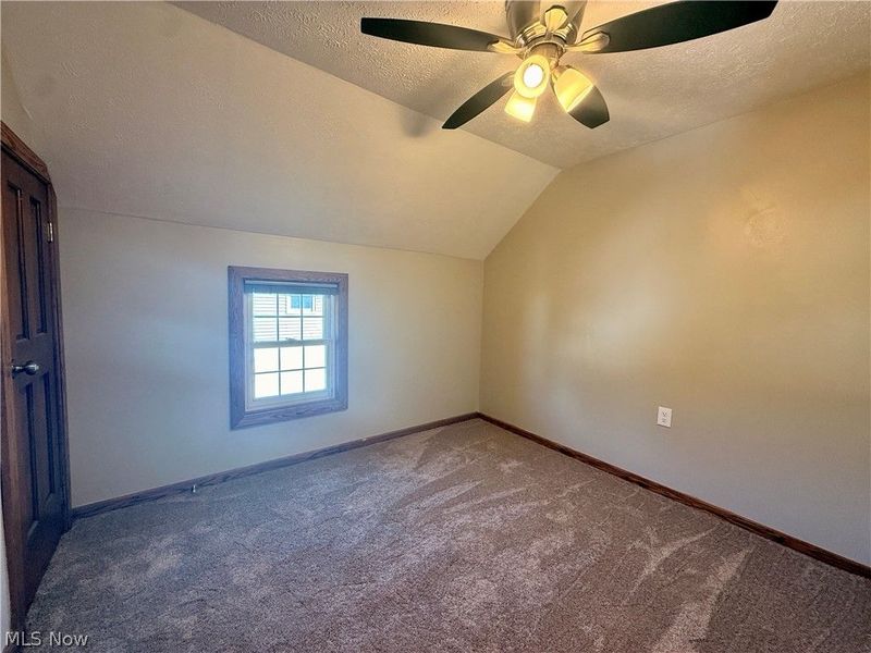 1633 E 34th Street, Lorain, OH 44055 Photo 9