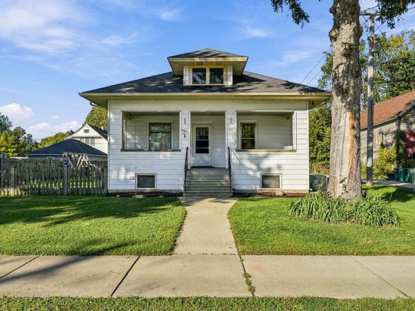 107 S Chicago Avenue , Elwood, IL 60421