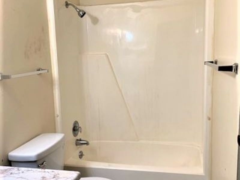 1830 Adams Lane, Unit 10, Zanesville, OH 43701 Photo 2