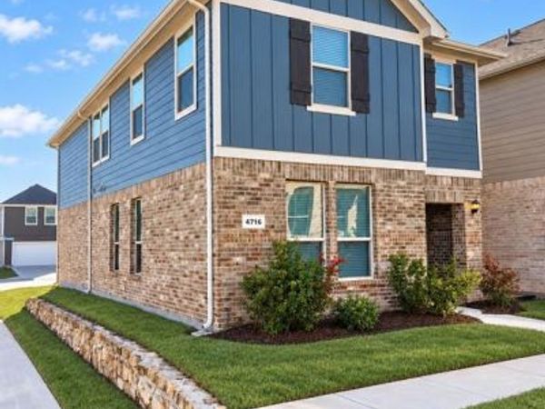 4716 Stunning Pathway, Haltom City, TX 76117