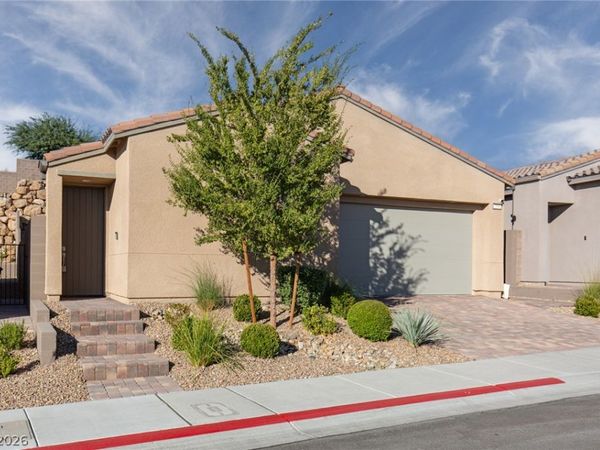 299 Nine Mile Creek Drive , Las Vegas, NV 89138