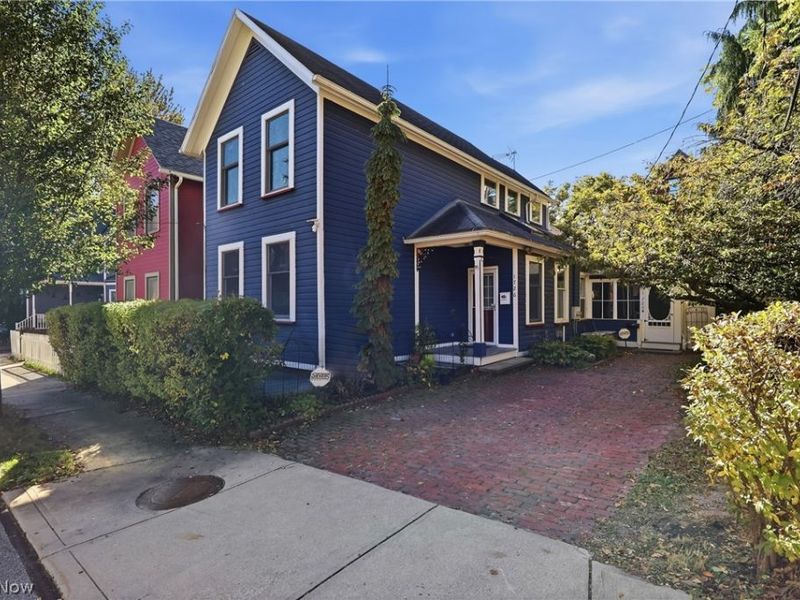 1726 W 31st Place, Cleveland, OH 44113 Photo 1