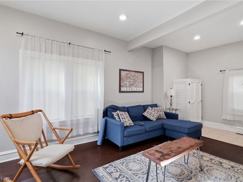 1726 W 31st Place, Cleveland, OH 44113 Photo 9