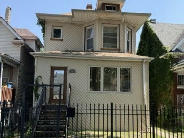 911 N Lawler Avenue, Chicago, IL 60651